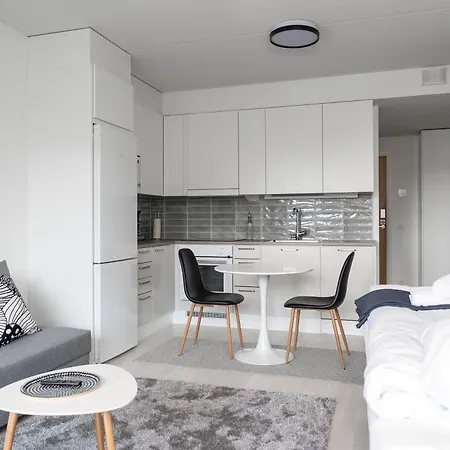 Location Lutakkoboss With Balcony 100mb Wifi, Tyoepiste, Parveke Ja Pyykkikone Rahulihomes