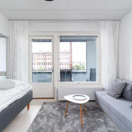 アパート Location Lutakkoboss With Balcony 100mb Wifi, Tyoepiste, Parveke Ja Pyykkikone Rahulihomes